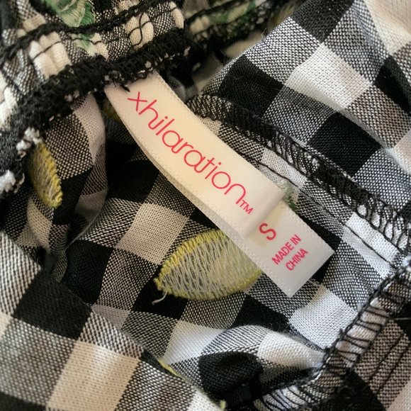 Flowy Xhilaration Shorts - Picture 2 of 2